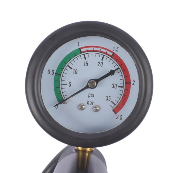 Pressure gauge with psi and bar measurements on a white background